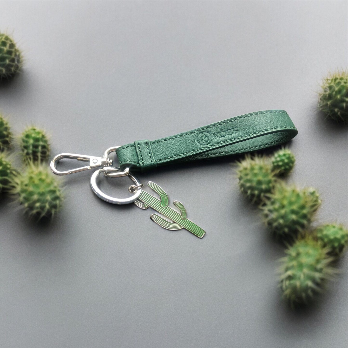 Porte-clé ÉKÖVÉGÉTAL de cactus avec breloque